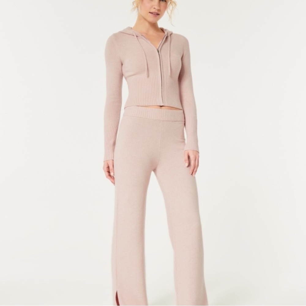 Gilly Hicks Pink Sweater Knit Pants